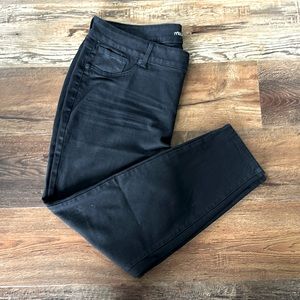Maurices women’s black M jeans jeggings Plus 22w SHORT